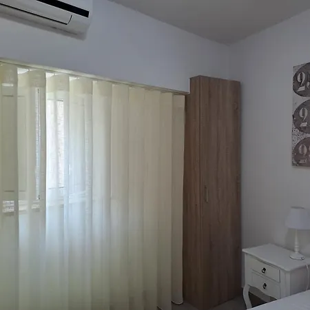 Largo Da Fonte Guest house 3*