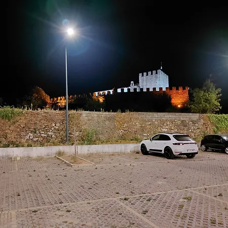 Largo Da Fonte Guest house