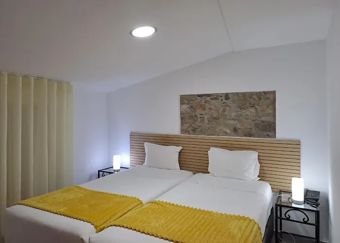 Largo Da Fonte 3* Sertã